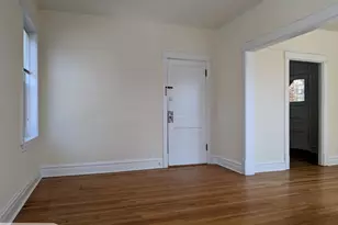 2915 W George St, Chicago, IL 60618 - Photo 3