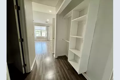 200 Chesterfield Court #D, Schaumburg, IL 60193 - Photo 17