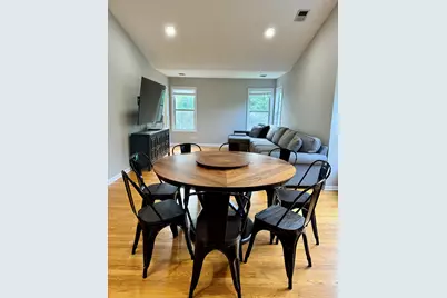 200 Chesterfield Court #D, Schaumburg, IL 60193 - Photo 5