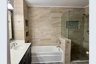 200 Chesterfield Court #D, Schaumburg, IL 60193 - Photo 9
