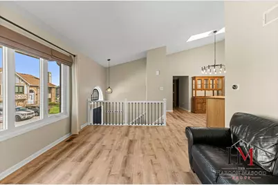 9241 Windsor Parkway, Tinley Park, IL 60487 - Photo 5