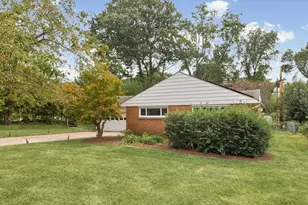1407 W John St, Champaign, IL 61821 - Photo 3