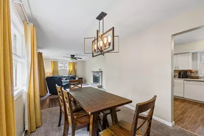 1407 W John Street, Champaign, IL 61821 - Photo 9