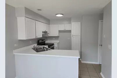 1350 S Lorraine Road #E, Wheaton, IL 60189 - Photo 13