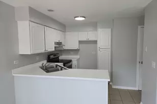 1350 S Lorraine Rd, Wheaton, IL 60189 - Photo 13