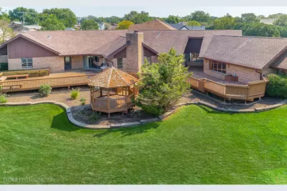22W569 Glen Court, Medinah, IL 60157 - Photo 13