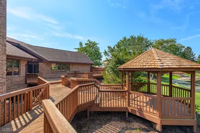 22W569 Glen Court, Medinah, IL 60157 - Photo 7