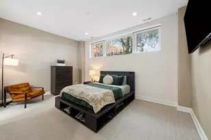 2423 W Rice St, Chicago, IL 60622 - Photo 15