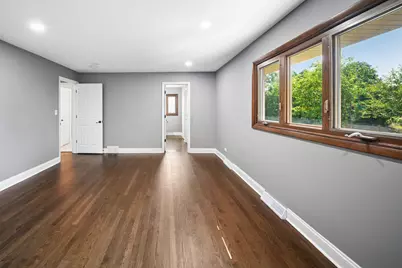 568 N Plamondon Drive, Addison, IL 60101 - Photo 15