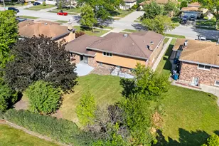 568 N Plamondon Dr, Addison, IL 60101 - Photo 27