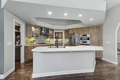 2900 Bridle Court, Lake Geneva, WI 53147 - Photo 9