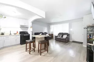 6909 S Ada St, Chicago, IL 60636 - Photo 3