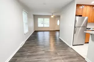 63 St Marys Pkwy, Buffalo Grove, IL 60089 - Photo 5