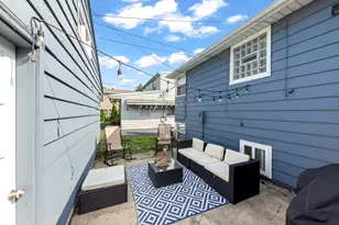 834 S Michigan Ave, Villa Park, IL 60181 - Photo 21