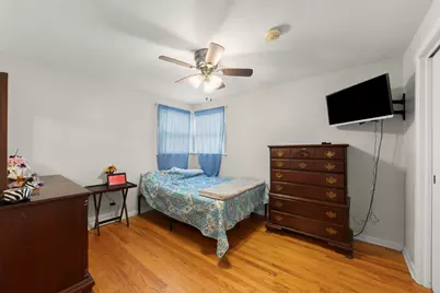 834 S Michigan Avenue, Villa Park, IL 60181 - Photo 13