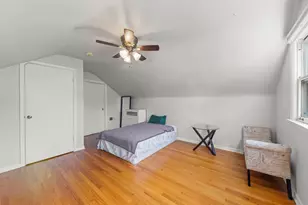 834 S Michigan Ave, Villa Park, IL 60181 - Photo 11