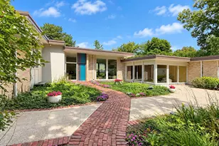 767 White Oaks Ln, Highland Park, IL 60035 - Photo 1