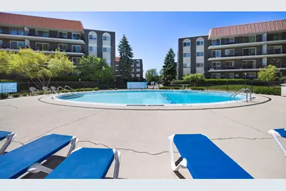 9530 Lamon Avenue #401, Skokie, IL 60077 - Photo 21