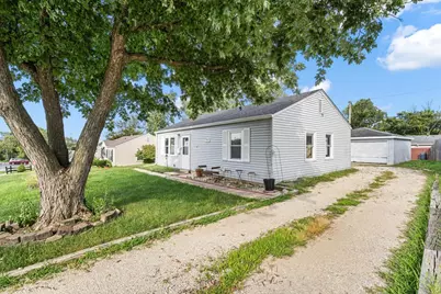 1714 Burry Circle Drive, Crest Hill, IL 60403 - Photo 3