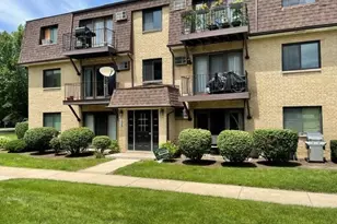 106 Olesen Dr, Naperville, IL 60540 - Photo 1