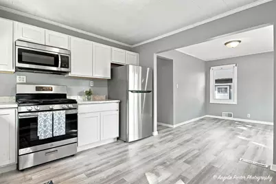 1621 Round Lake Drive, Round Lake Beach, IL 60073 - Photo 9