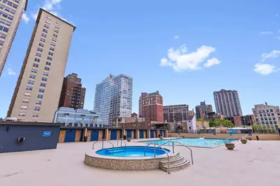 655 W Irving Park Road #3804, Chicago, IL 60613 - Photo 27