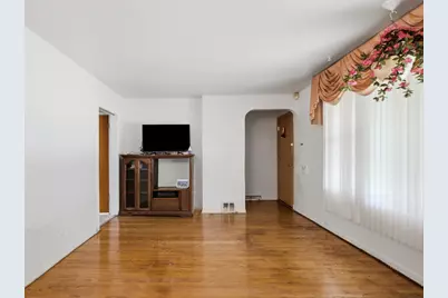 9911 S Lafayette Avenue, Chicago, IL 60628 - Photo 3
