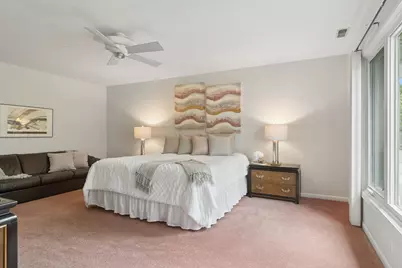 1310 Hidden Lake Drive, Buffalo Grove, IL 60089 - Photo 19
