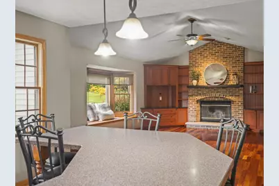 10230 Heatherridge Lane, Rockford, IL 61107 - Photo 9