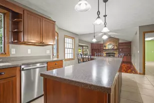 10230 Heatherridge Ln, Rockford, IL 61107 - Photo 5