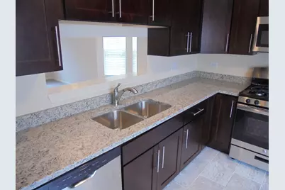 1065 Manchester Circle, Grayslake, IL 60030 - Photo 13