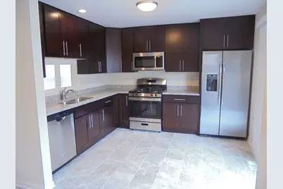 1065 Manchester Circle, Grayslake, IL 60030 - Photo 11