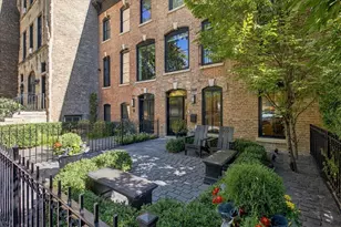 2049 N Dayton St, Chicago, IL 60614 - Photo 3