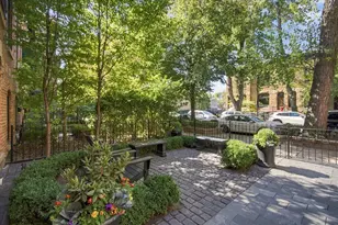 2049 N Dayton St, Chicago, IL 60614 - Photo 3