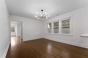 5304 W Cornelia Ave, Chicago, IL 60641 - Photo 9