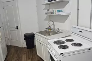 2611 W Peterson Ave, Chicago, IL 60659 - Photo 3