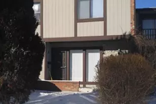 484 Poplar Dr, Wheeling, IL 60090 - Photo 1