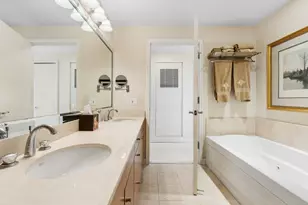 250 E Pearson St, Chicago, IL 60611 - Photo 15