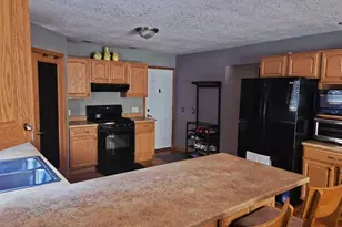 404 E Buffalo St, Polo, IL 61064 - Photo 9