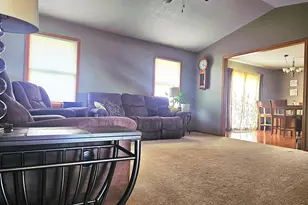 404 E Buffalo St, Polo, IL 61064 - Photo 5