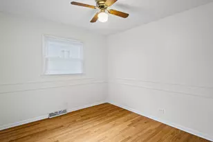 834 N Rainbow Dr, Glenwood, IL 60425 - Photo 9