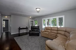 7212 Sprucewood Ave, Woodridge, IL 60517 - Photo 5