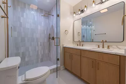 4945 W Berenice Avenue, Chicago, IL 60641 - Photo 37