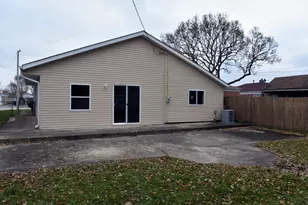 2710 Reuter St, Franklin Park, IL 60131 - Photo 9
