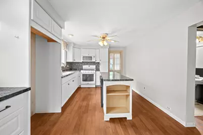 17 S Wabash Avenue, Glenwood, IL 60425 - Photo 9
