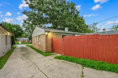 1706 North Avenue, Waukegan, IL 60085 - Photo 27