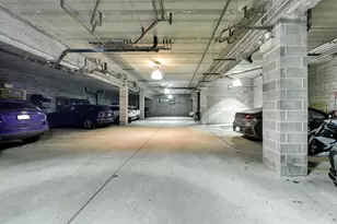 3028 W Roscoe St, Chicago, IL 60618 - Photo 33