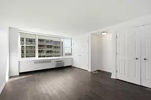 4250 N Marine Dr, Chicago, IL 60613 - Photo 7