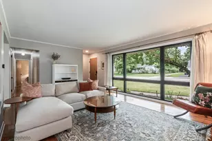 335 S Slusser St, Grayslake, IL 60030 - Photo 7