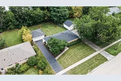 335 S Slusser Street, Grayslake, IL 60030 - Photo 3